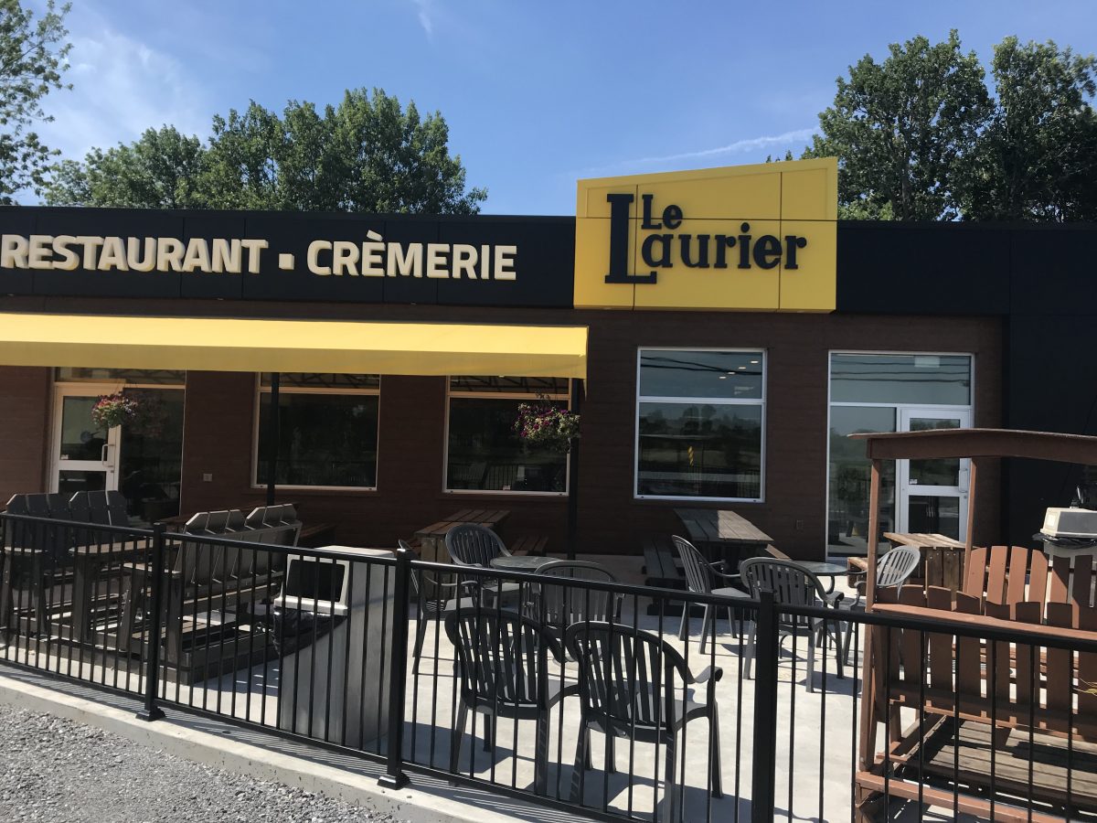 Le Laurier – Restaurant Crèmerie